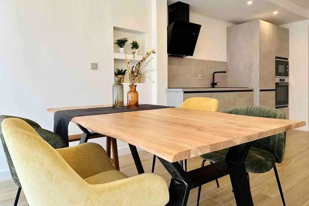 Pepes Suite 3 Habitaciones & Parking トレモリノス
