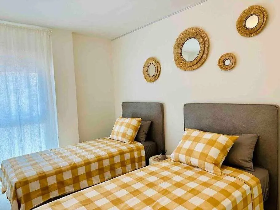 Pepes Suite 3 Habitaciones & Parking トレモリノス アパート